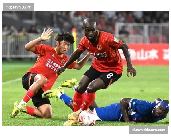 辽宁铁人主场爆冷国安，姆本扎热菲尼奥上半场闪电两连击